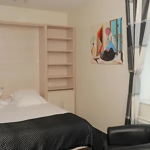 Aux Jardins De L'isle Apartment Vienne (Isere)