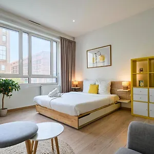 https://lille-grand-place-nice-studio-with-private-parking.lillehotels.org